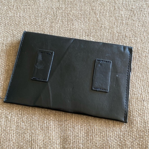 NWOT genuine leather clutch wristlet wallet pouch black - Picture 2 of 4